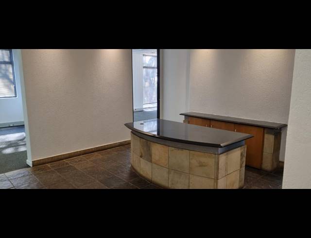 414M² OFFICE FOR SALE IN LA LUCIA